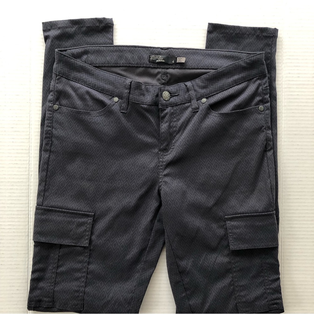 Prana Meme Pants Womens Gray Quartz Outdoors Cargo Diamond Print SZ 4